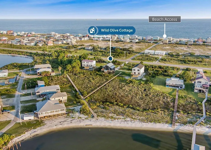 Peaceful 4br*private Pool*3-5 Min Walk To Beach!